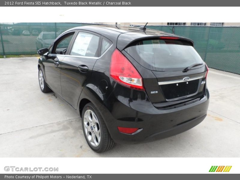 Tuxedo Black Metallic / Charcoal Black 2012 Ford Fiesta SES Hatchback