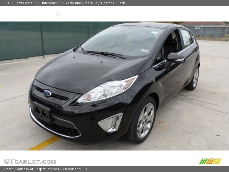 Tuxedo Black Metallic / Charcoal Black 2012 Ford Fiesta SES Hatchback