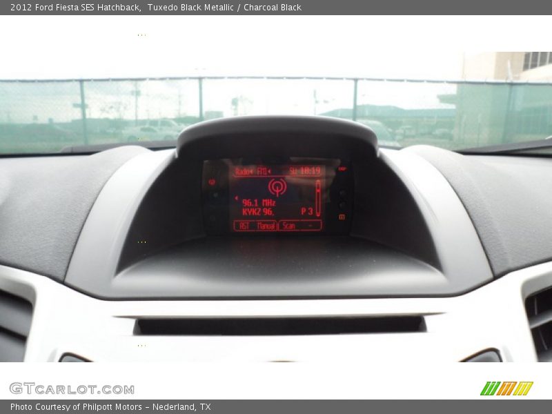 Tuxedo Black Metallic / Charcoal Black 2012 Ford Fiesta SES Hatchback