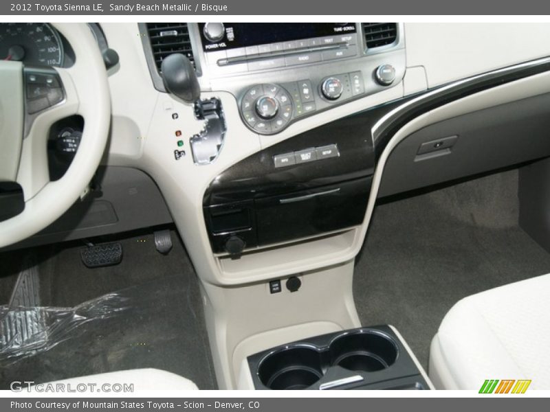 Controls of 2012 Sienna LE