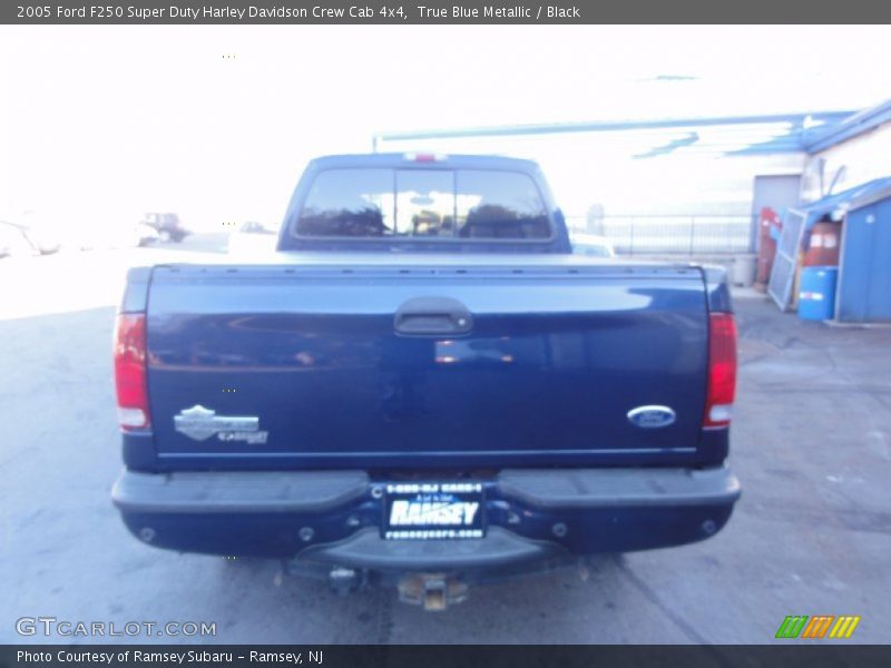 True Blue Metallic / Black 2005 Ford F250 Super Duty Harley Davidson Crew Cab 4x4