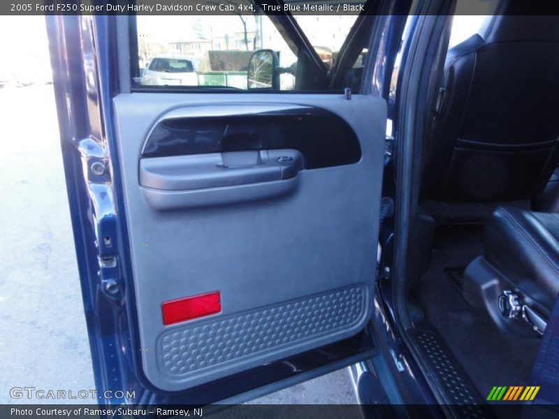 True Blue Metallic / Black 2005 Ford F250 Super Duty Harley Davidson Crew Cab 4x4