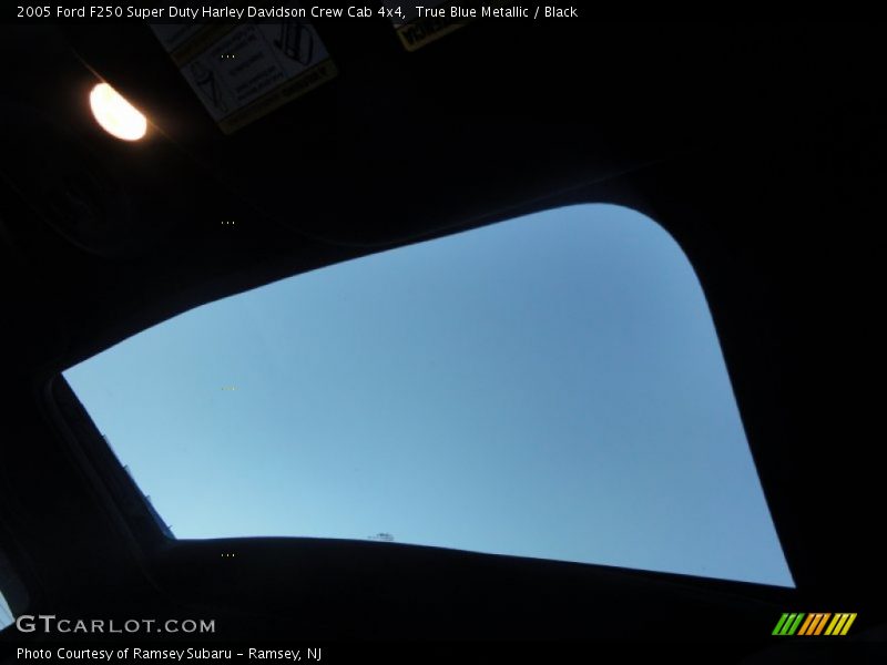 True Blue Metallic / Black 2005 Ford F250 Super Duty Harley Davidson Crew Cab 4x4