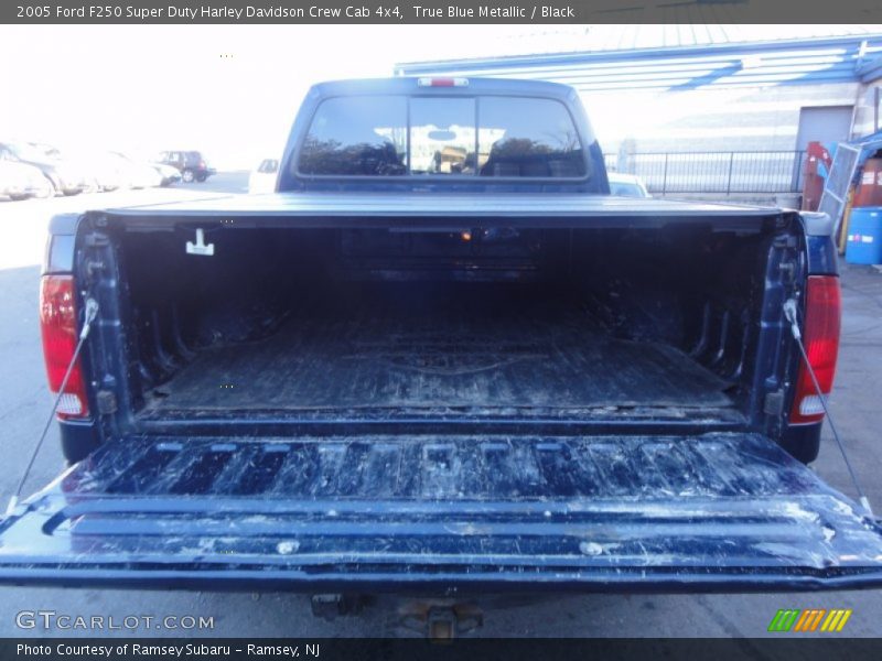 True Blue Metallic / Black 2005 Ford F250 Super Duty Harley Davidson Crew Cab 4x4