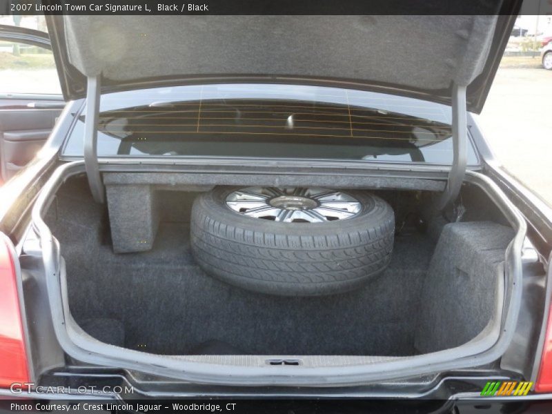 Black / Black 2007 Lincoln Town Car Signature L