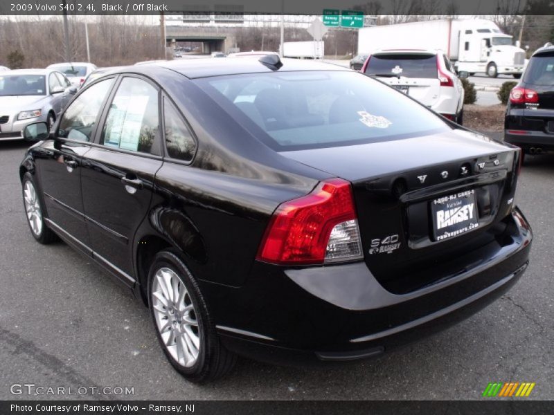 Black / Off Black 2009 Volvo S40 2.4i