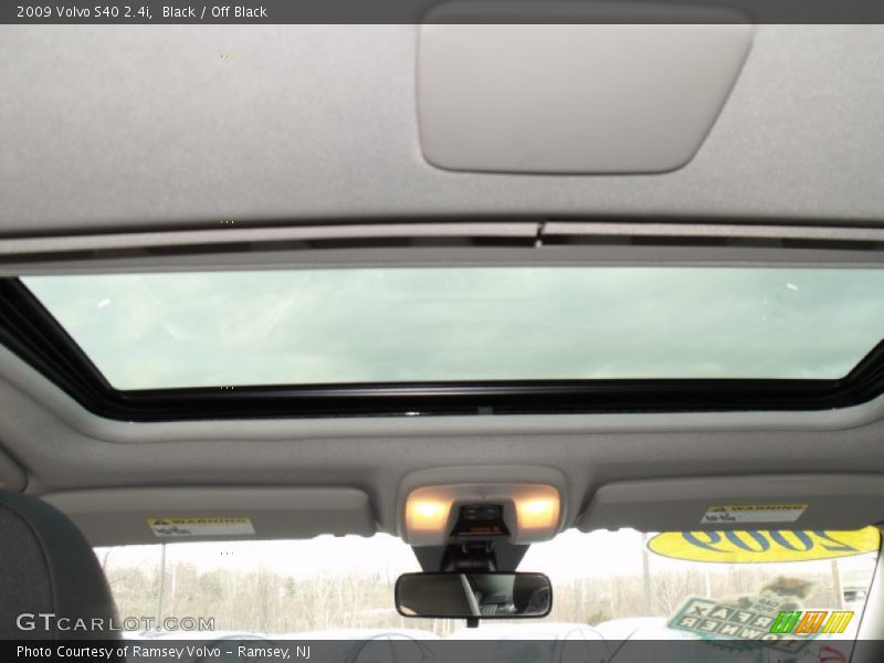 Black / Off Black 2009 Volvo S40 2.4i