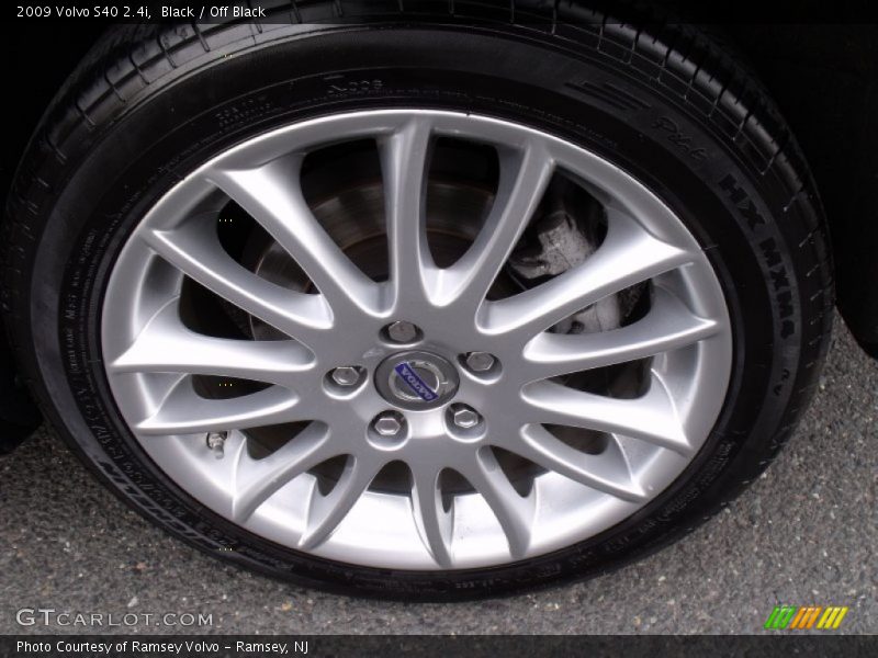 Black / Off Black 2009 Volvo S40 2.4i
