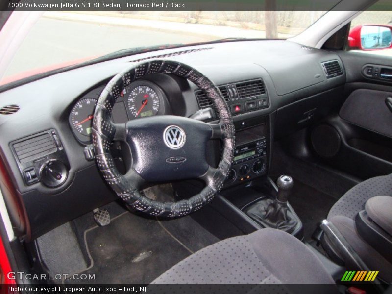 Tornado Red / Black 2000 Volkswagen Jetta GLS 1.8T Sedan