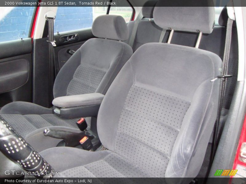 Tornado Red / Black 2000 Volkswagen Jetta GLS 1.8T Sedan