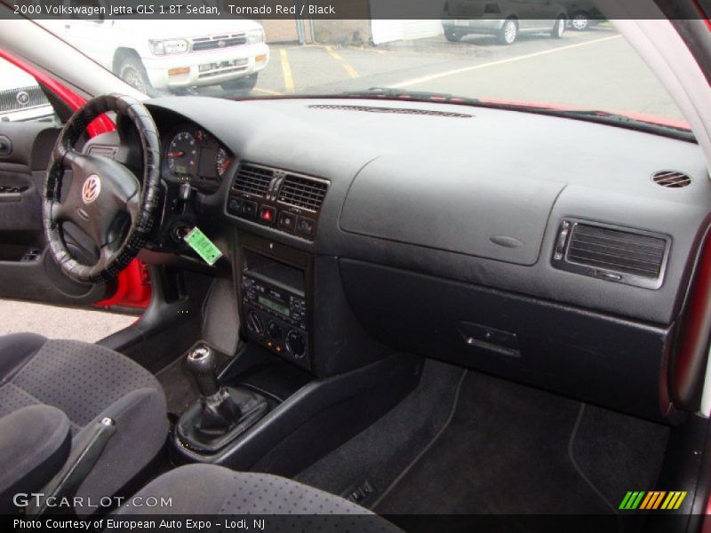Tornado Red / Black 2000 Volkswagen Jetta GLS 1.8T Sedan