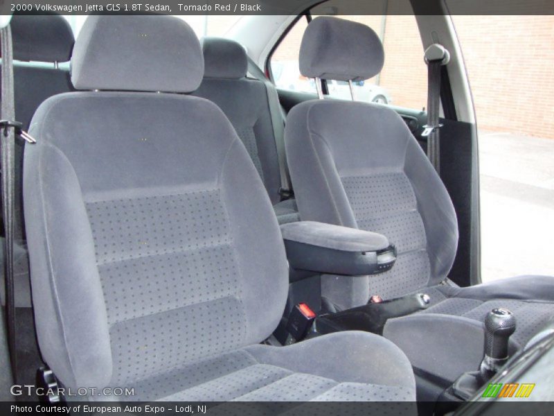 Tornado Red / Black 2000 Volkswagen Jetta GLS 1.8T Sedan