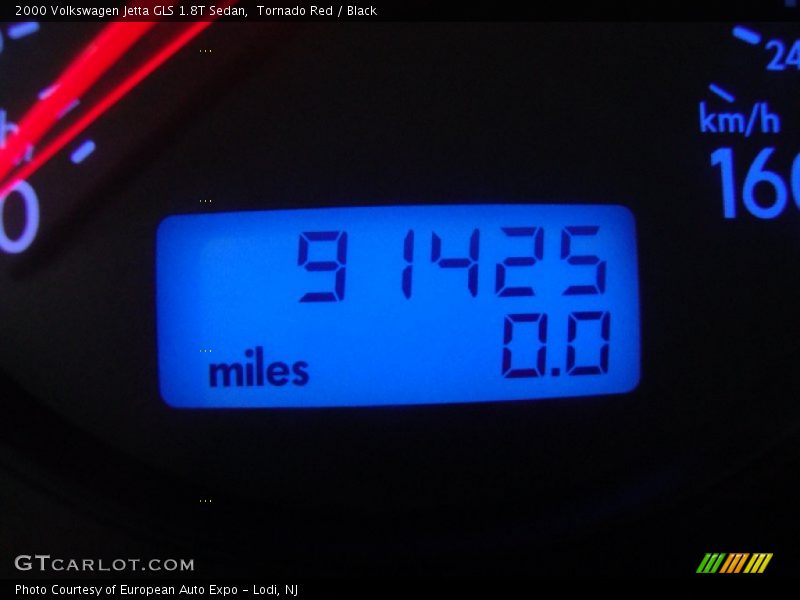 Tornado Red / Black 2000 Volkswagen Jetta GLS 1.8T Sedan