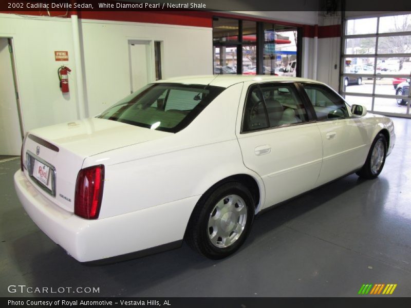 White Diamond Pearl / Neutral Shale 2002 Cadillac DeVille Sedan