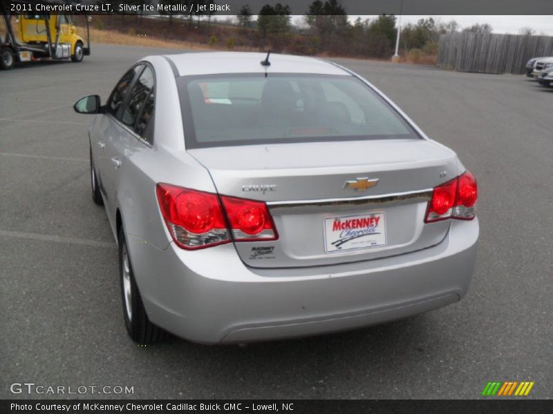 Silver Ice Metallic / Jet Black 2011 Chevrolet Cruze LT