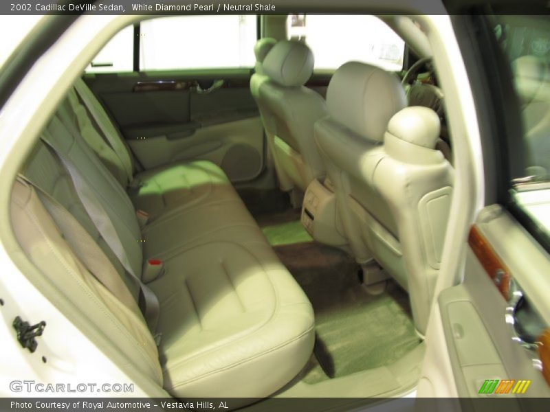 White Diamond Pearl / Neutral Shale 2002 Cadillac DeVille Sedan