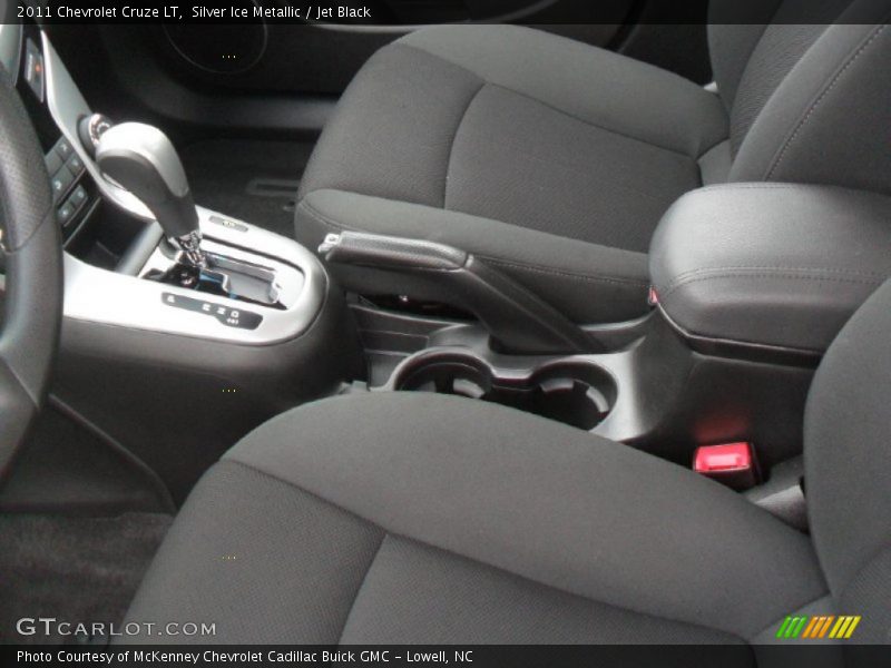 Silver Ice Metallic / Jet Black 2011 Chevrolet Cruze LT
