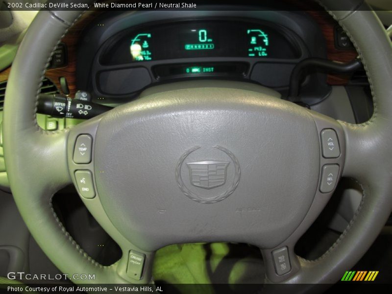 White Diamond Pearl / Neutral Shale 2002 Cadillac DeVille Sedan
