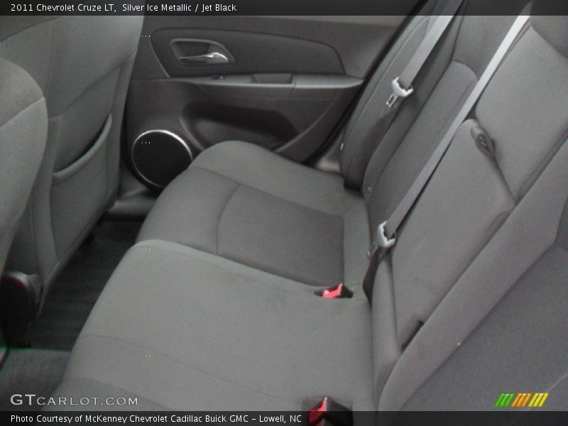 Silver Ice Metallic / Jet Black 2011 Chevrolet Cruze LT