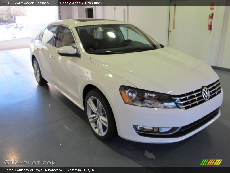 Candy White / Titan Black 2012 Volkswagen Passat V6 SE