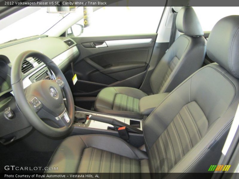 Candy White / Titan Black 2012 Volkswagen Passat V6 SE