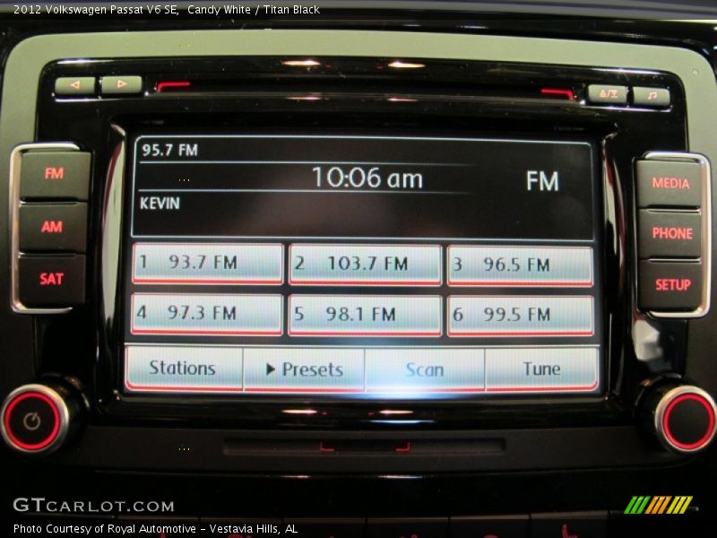 Candy White / Titan Black 2012 Volkswagen Passat V6 SE