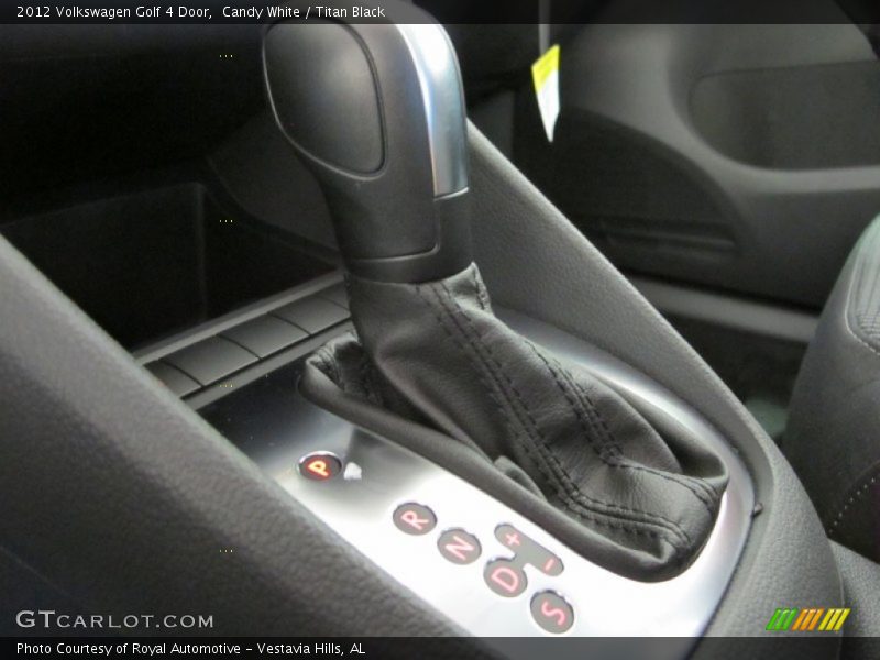 Candy White / Titan Black 2012 Volkswagen Golf 4 Door