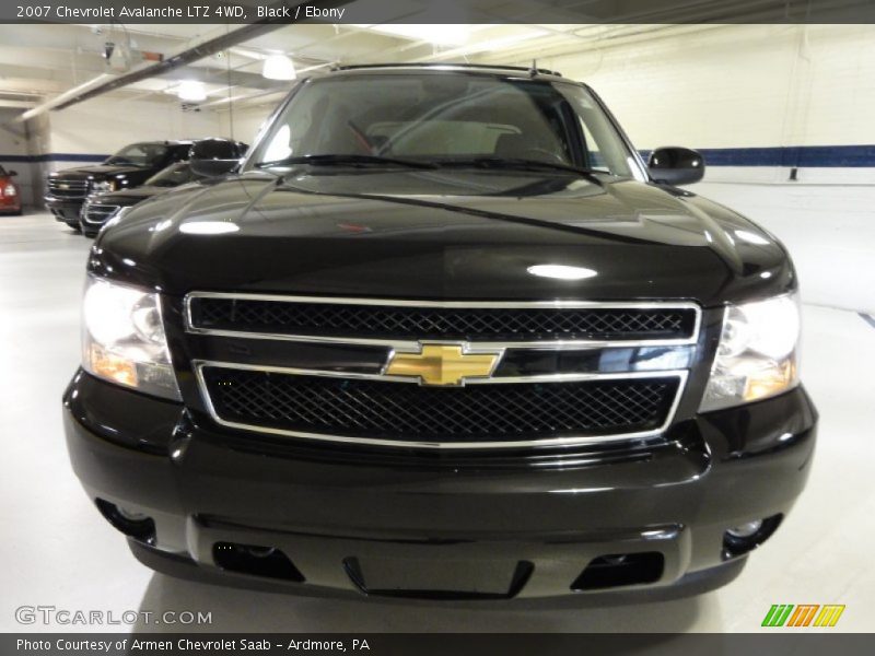 Black / Ebony 2007 Chevrolet Avalanche LTZ 4WD