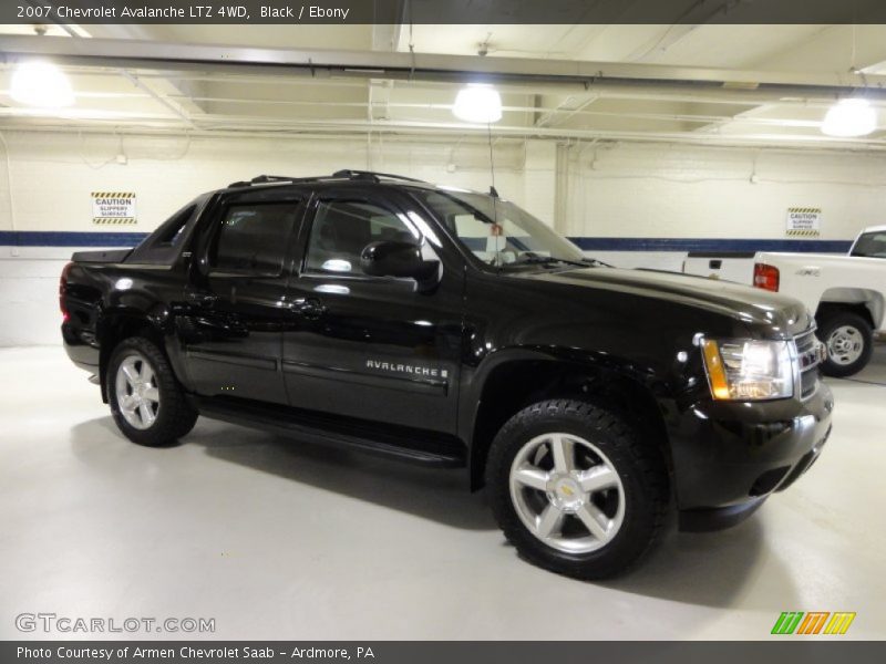 Black / Ebony 2007 Chevrolet Avalanche LTZ 4WD