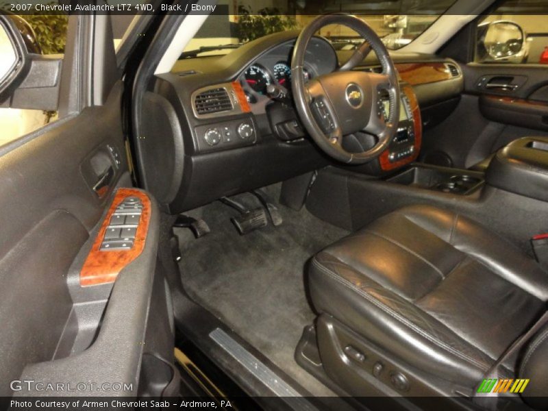 Black / Ebony 2007 Chevrolet Avalanche LTZ 4WD
