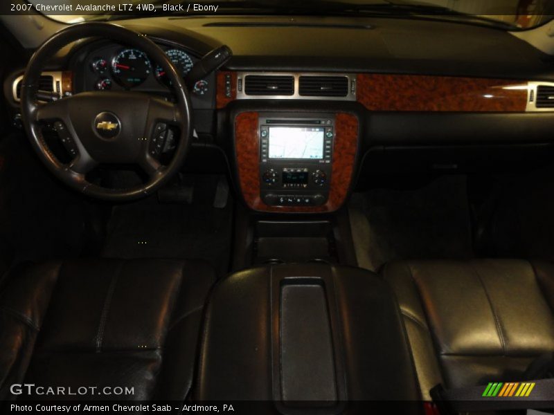 Black / Ebony 2007 Chevrolet Avalanche LTZ 4WD
