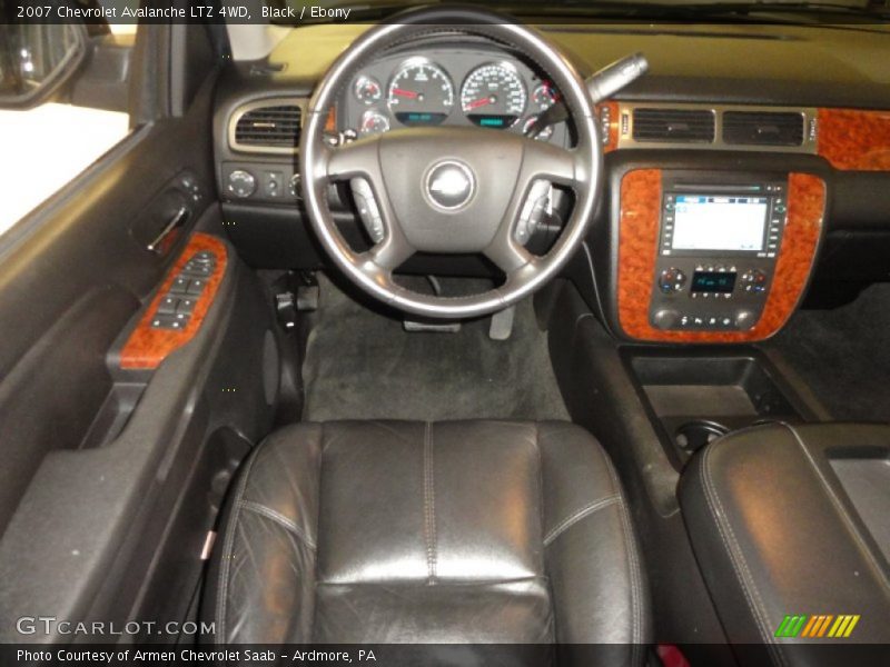 Black / Ebony 2007 Chevrolet Avalanche LTZ 4WD
