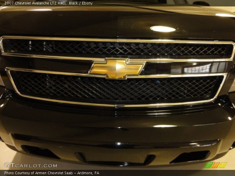 Black / Ebony 2007 Chevrolet Avalanche LTZ 4WD