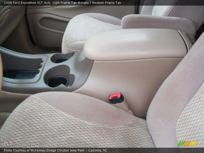 Light Prairie Tan Metallic / Medium Prairie Tan 1998 Ford Expedition XLT 4x4