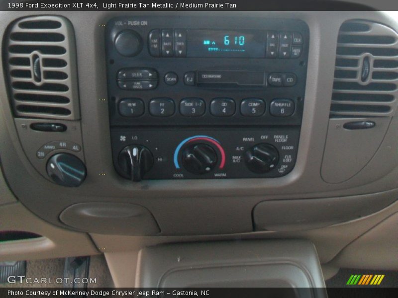 Light Prairie Tan Metallic / Medium Prairie Tan 1998 Ford Expedition XLT 4x4