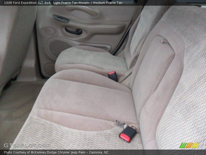 Light Prairie Tan Metallic / Medium Prairie Tan 1998 Ford Expedition XLT 4x4