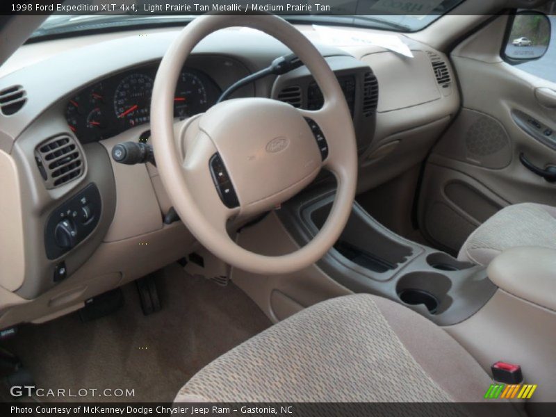 Light Prairie Tan Metallic / Medium Prairie Tan 1998 Ford Expedition XLT 4x4