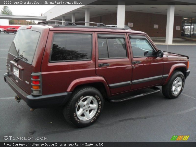 Sienna Pearl / Agate Black 2000 Jeep Cherokee Sport