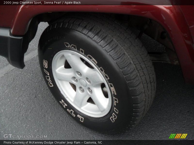 Sienna Pearl / Agate Black 2000 Jeep Cherokee Sport