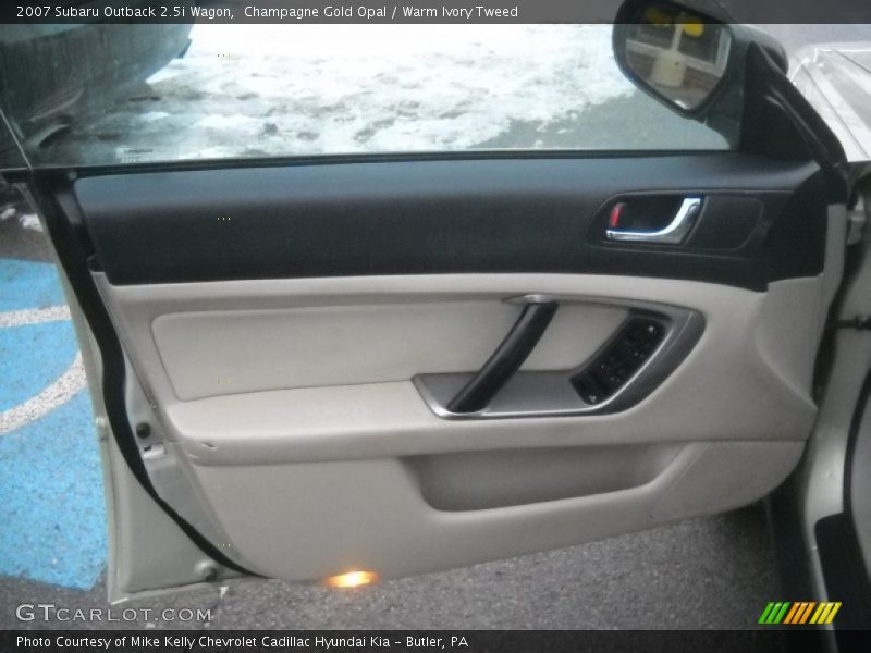 Champagne Gold Opal / Warm Ivory Tweed 2007 Subaru Outback 2.5i Wagon