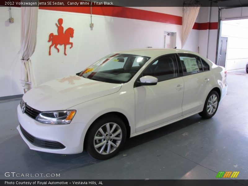 Candy White / Titan Black 2012 Volkswagen Jetta SE Sedan