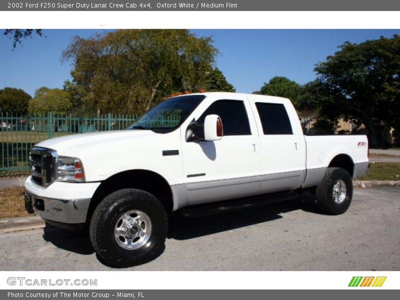 Oxford White / Medium Flint 2002 Ford F250 Super Duty Lariat Crew Cab 4x4