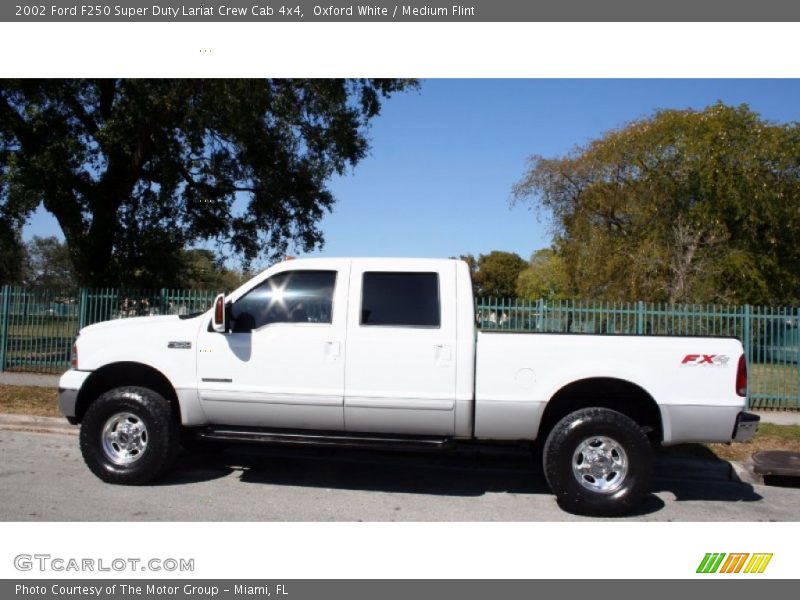 Oxford White / Medium Flint 2002 Ford F250 Super Duty Lariat Crew Cab 4x4
