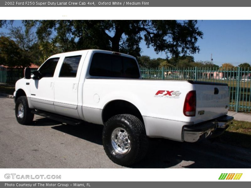 Oxford White / Medium Flint 2002 Ford F250 Super Duty Lariat Crew Cab 4x4