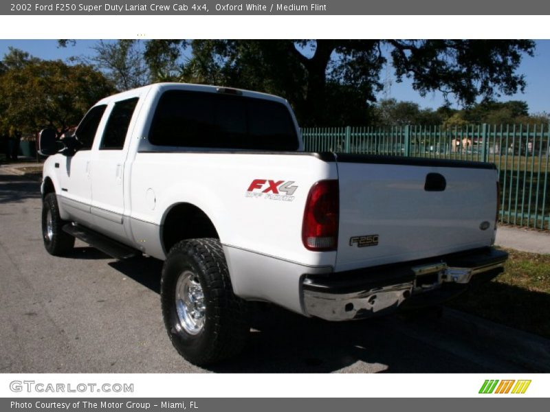 Oxford White / Medium Flint 2002 Ford F250 Super Duty Lariat Crew Cab 4x4