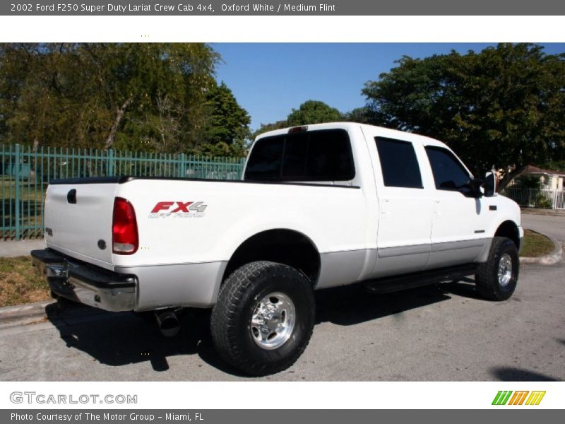 Oxford White / Medium Flint 2002 Ford F250 Super Duty Lariat Crew Cab 4x4