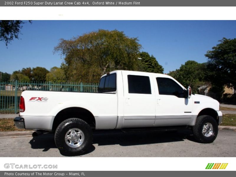 Oxford White / Medium Flint 2002 Ford F250 Super Duty Lariat Crew Cab 4x4