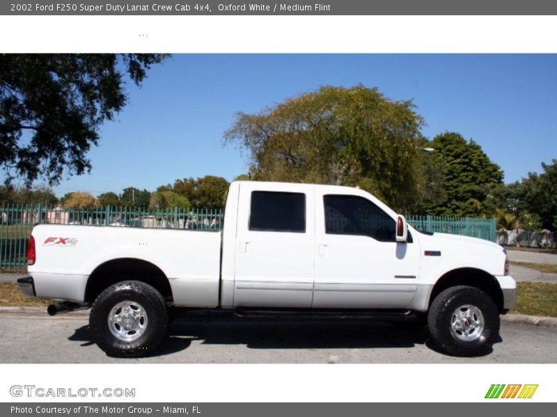 Oxford White / Medium Flint 2002 Ford F250 Super Duty Lariat Crew Cab 4x4