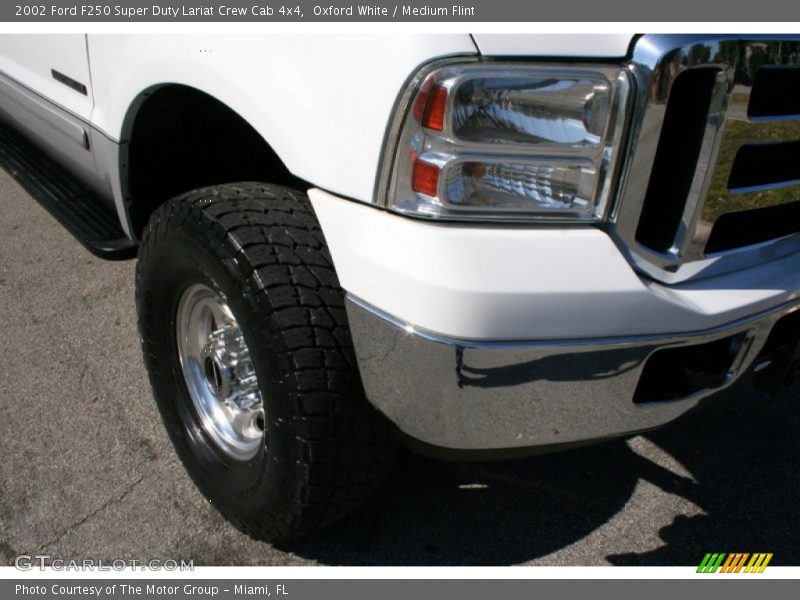 Oxford White / Medium Flint 2002 Ford F250 Super Duty Lariat Crew Cab 4x4