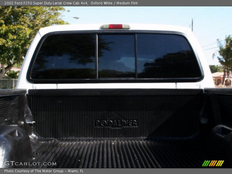 Oxford White / Medium Flint 2002 Ford F250 Super Duty Lariat Crew Cab 4x4